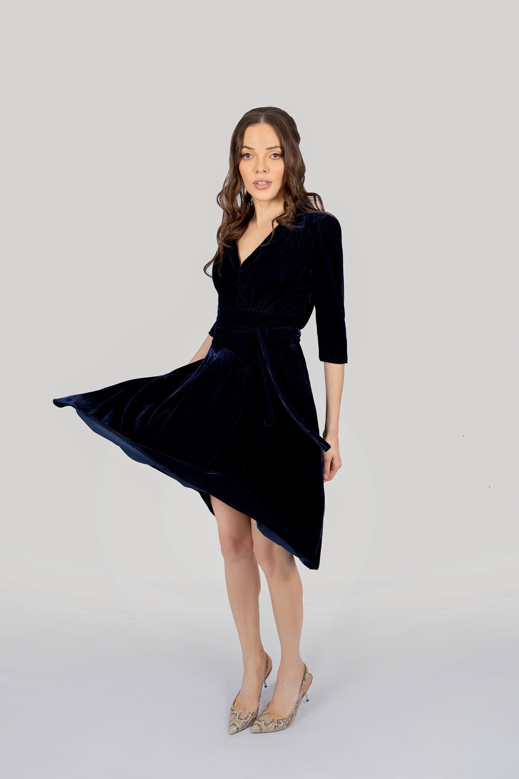 The Dorothy in navy velvet